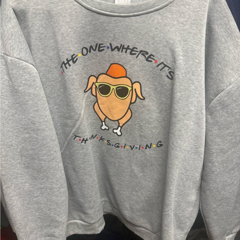 FRIENDS Gray Thanksgiving Graphic Sweater XL